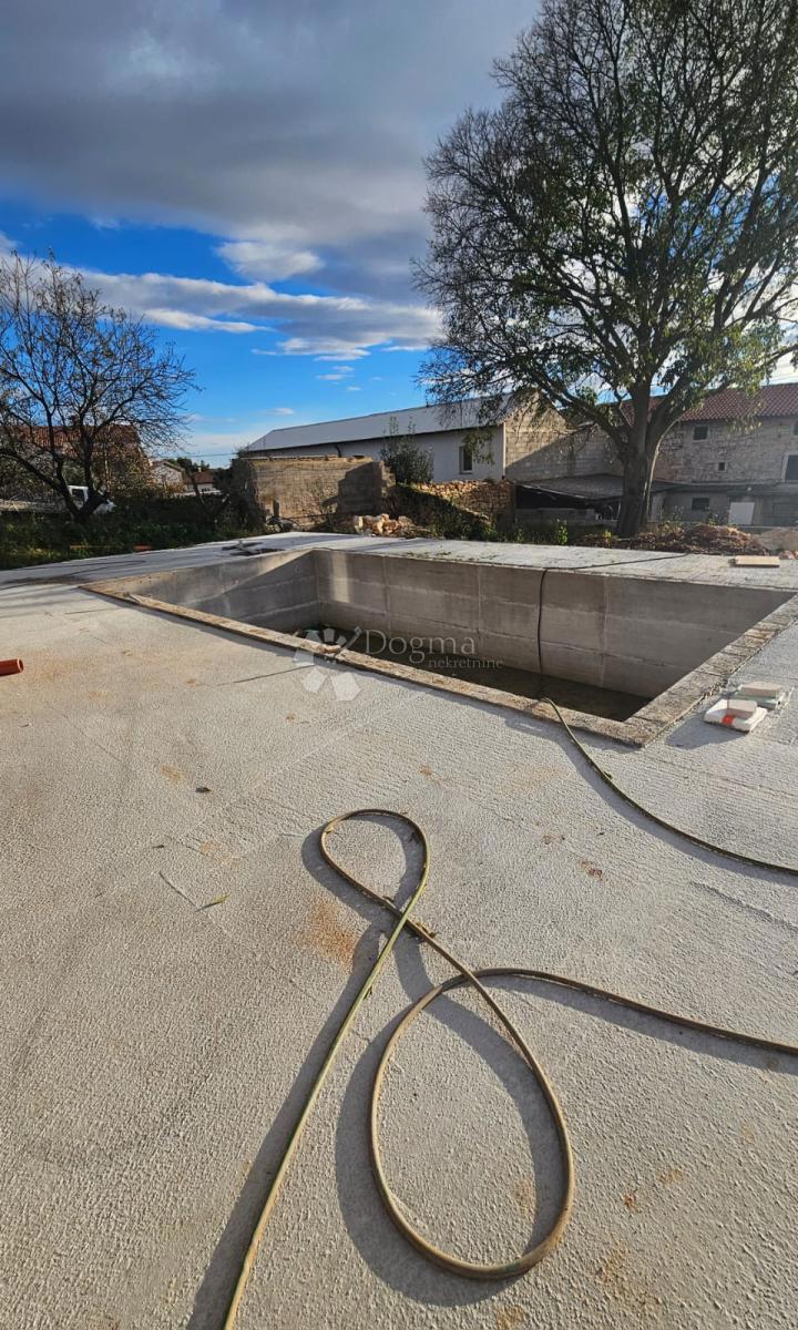 Hiša Kaštelir, Kaštelir-Labinci, 190m2