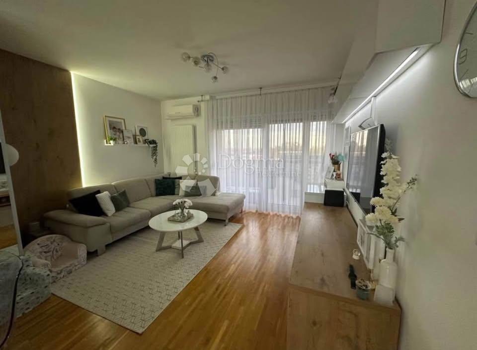 Stanovanje Retfala, Osijek, 74,92m2