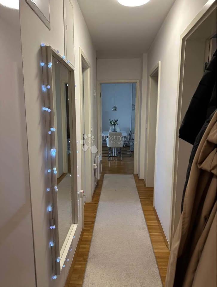 Stanovanje Retfala, Osijek, 74,92m2