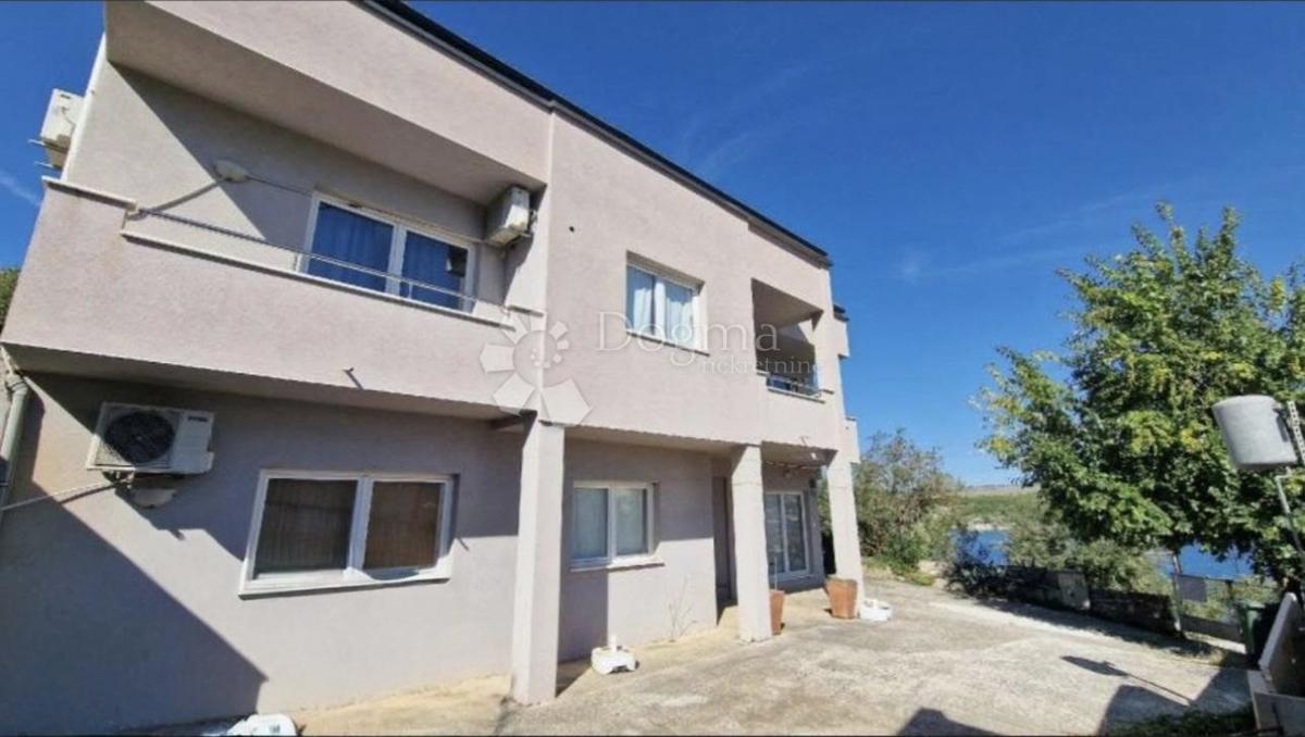 Hiša Grebaštica, Šibenik - Okolica, 150m2