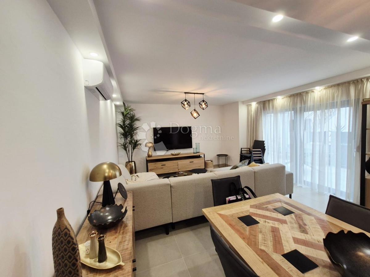 Stanovanje Mastrinka, Trogir - Okolica, 65m2