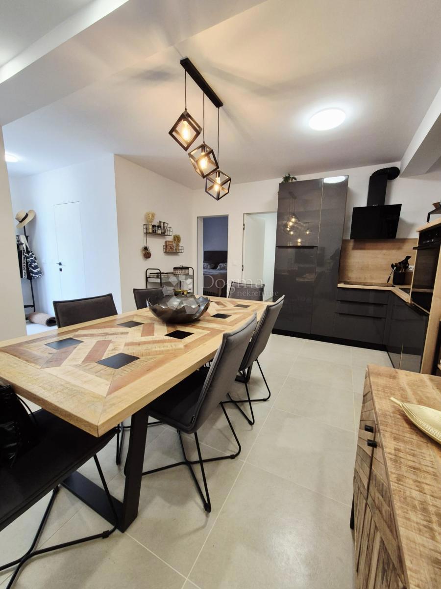 Stanovanje Mastrinka, Trogir - Okolica, 65m2