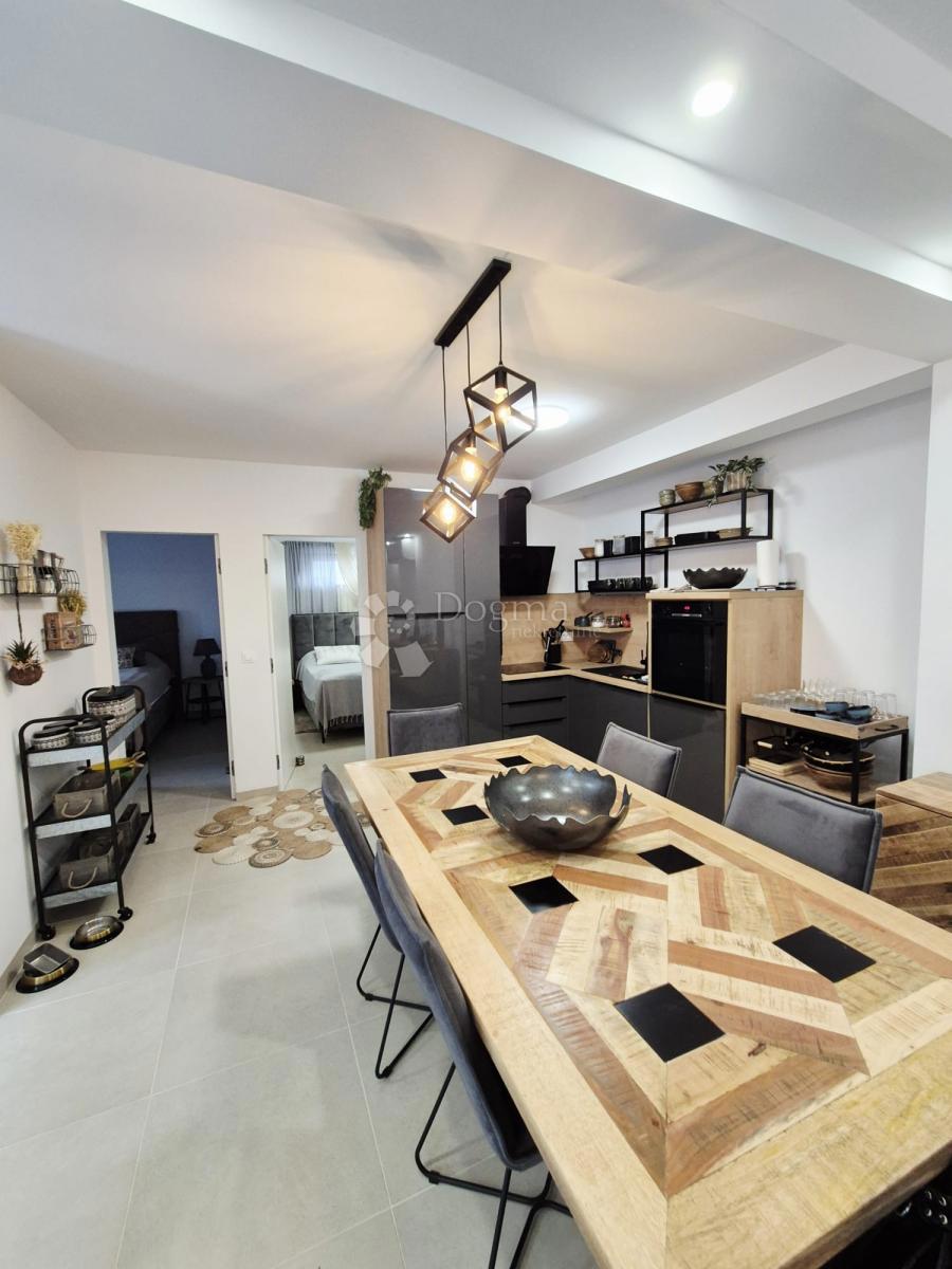 Stanovanje Mastrinka, Trogir - Okolica, 65m2