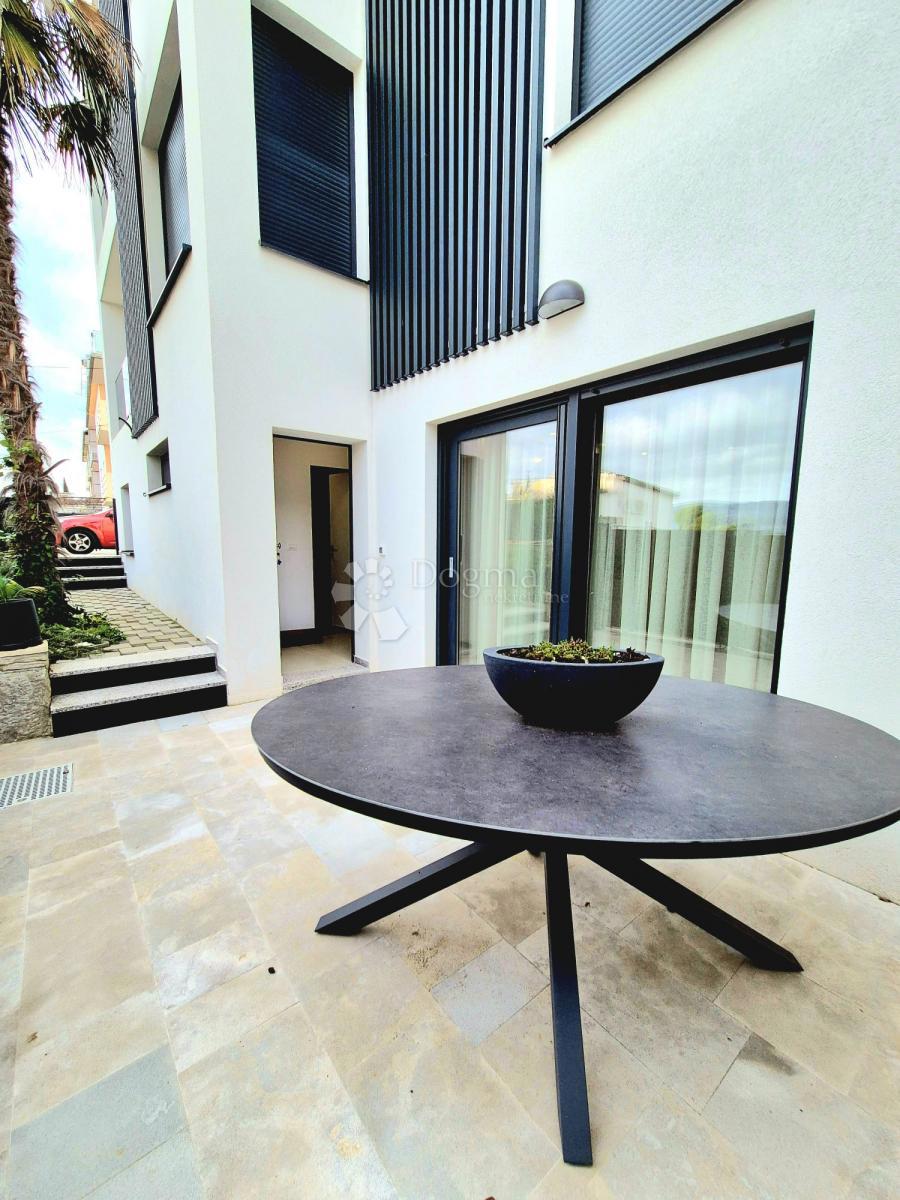 Stanovanje Mastrinka, Trogir - Okolica, 65m2