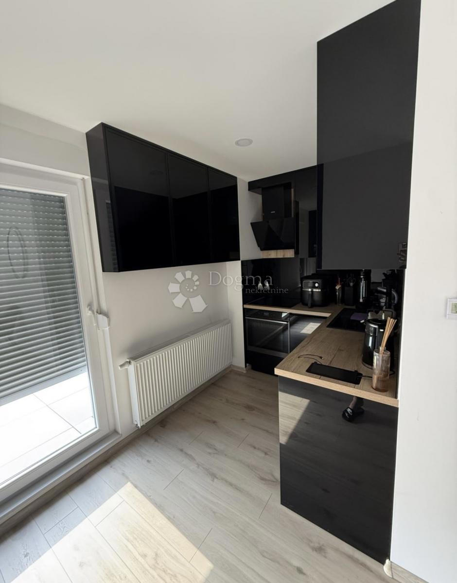 Stanovanje Oporovec, Gornja Dubrava, 87,11m2