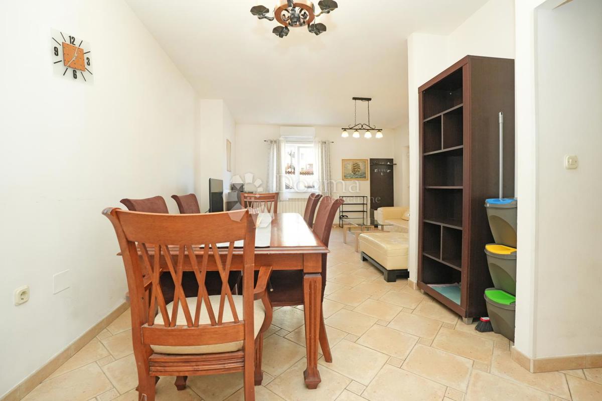 Stanovanje Štinjan, Pula, 70,02m2