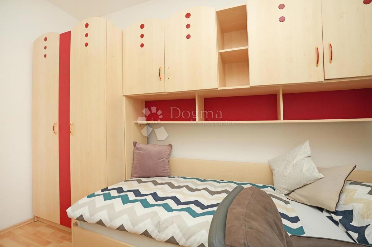 Stanovanje Štinjan, Pula, 70,02m2