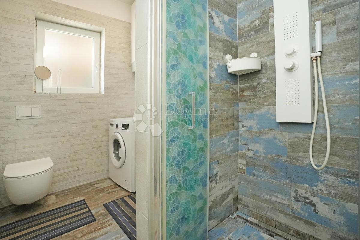 Stanovanje Štinjan, Pula, 70,02m2