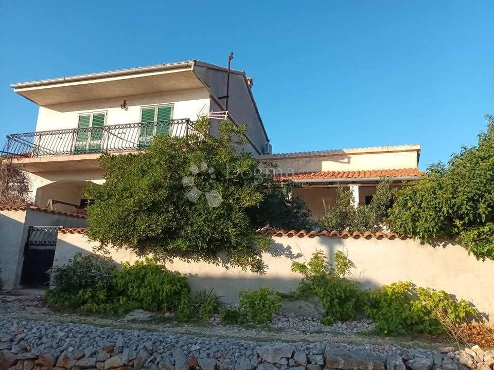 Hiša Kaprije, Šibenik - Okolica, 158m2