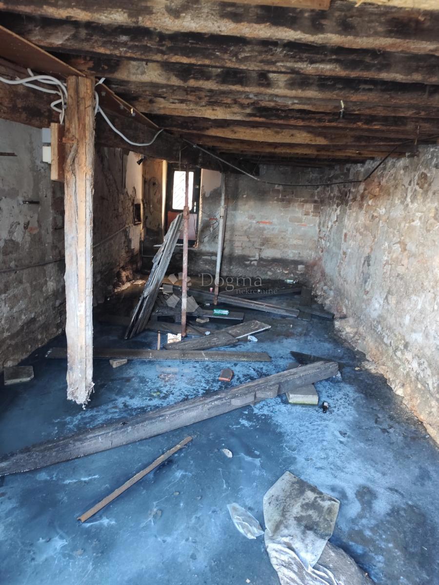 Hiša Dolac, Šibenik, 135m2