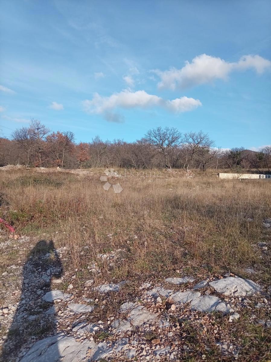Zazidljivo zemljišče Krasica, Bakar, 650m2