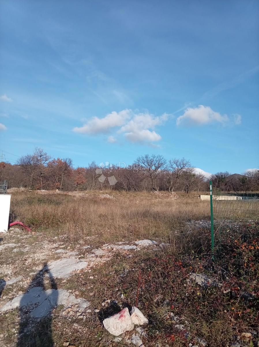Zazidljivo zemljišče Krasica, Bakar, 650m2