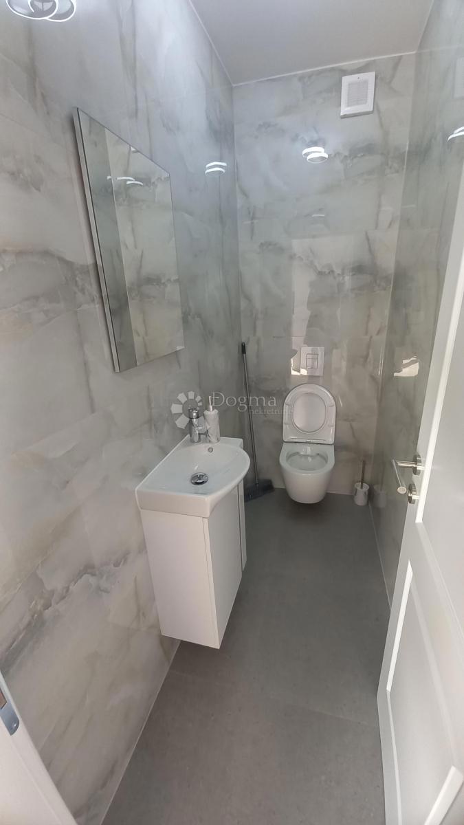 Stanovanje Makarska, 66,57m2