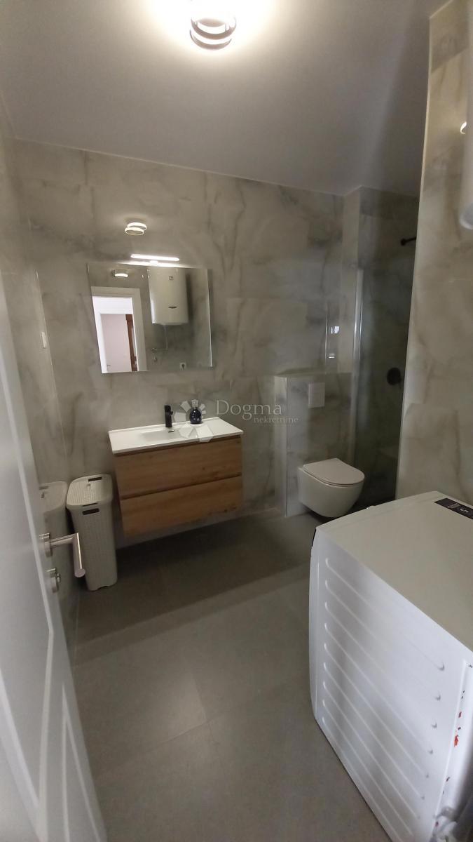 Stanovanje Makarska, 66,57m2