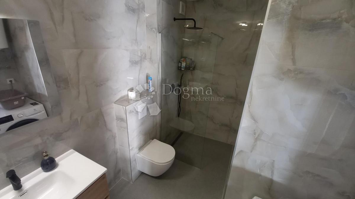 Stanovanje Makarska, 66,57m2