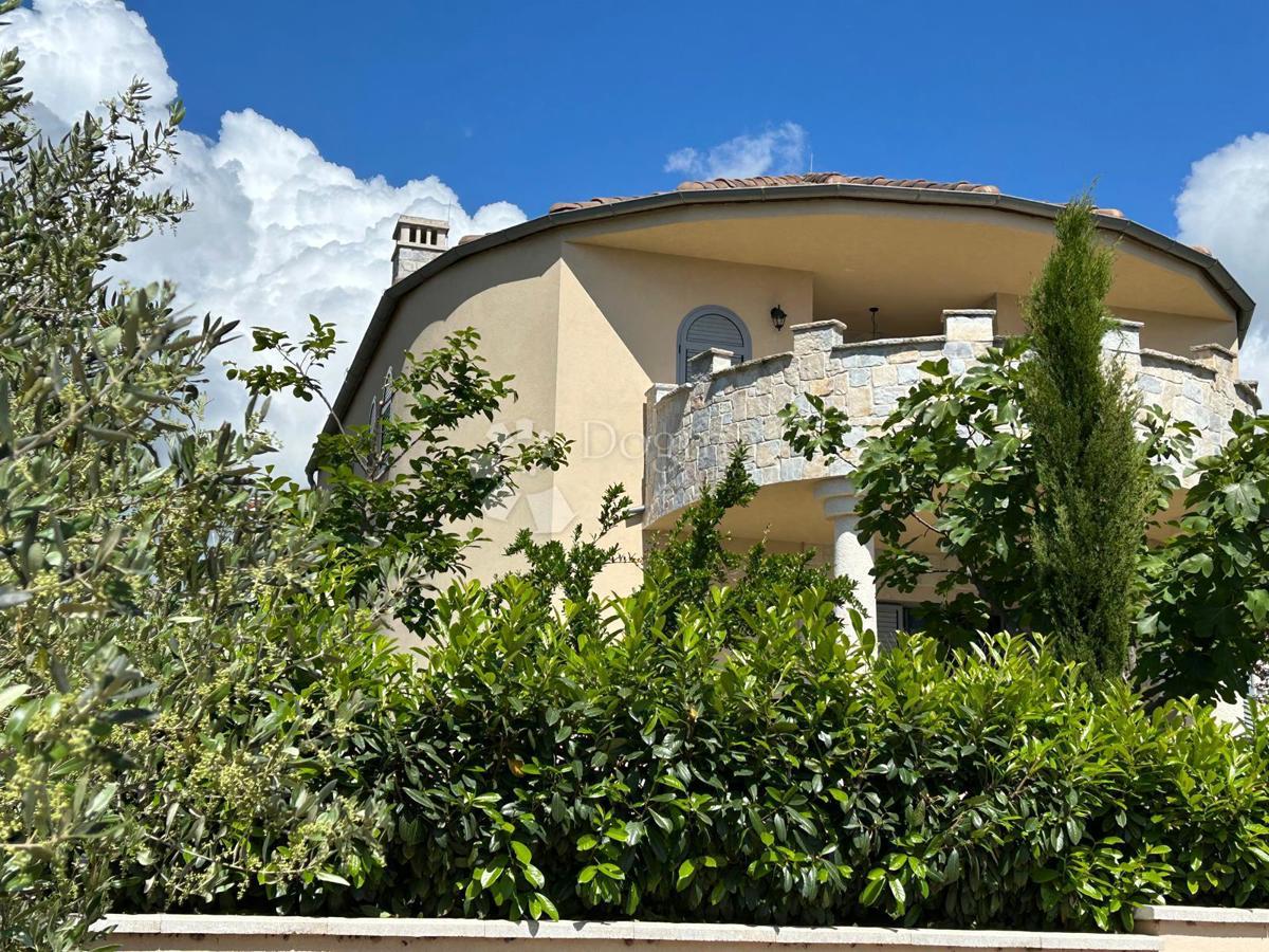 Hiša Biograd na Moru, 216m2