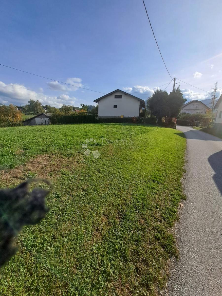 Zazidljivo zemljišče Ivanec, 1.656m2