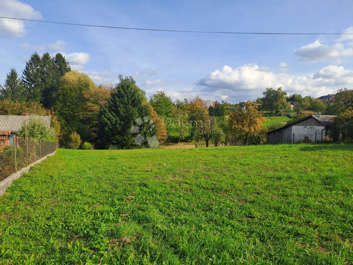 Zazidljivo zemljišče Ivanec, 1.656m2