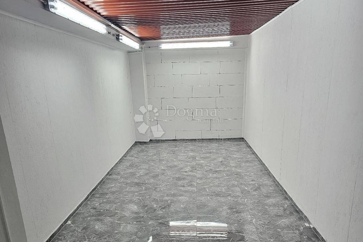Garaža Ravnice, Maksimir, 15,50m2