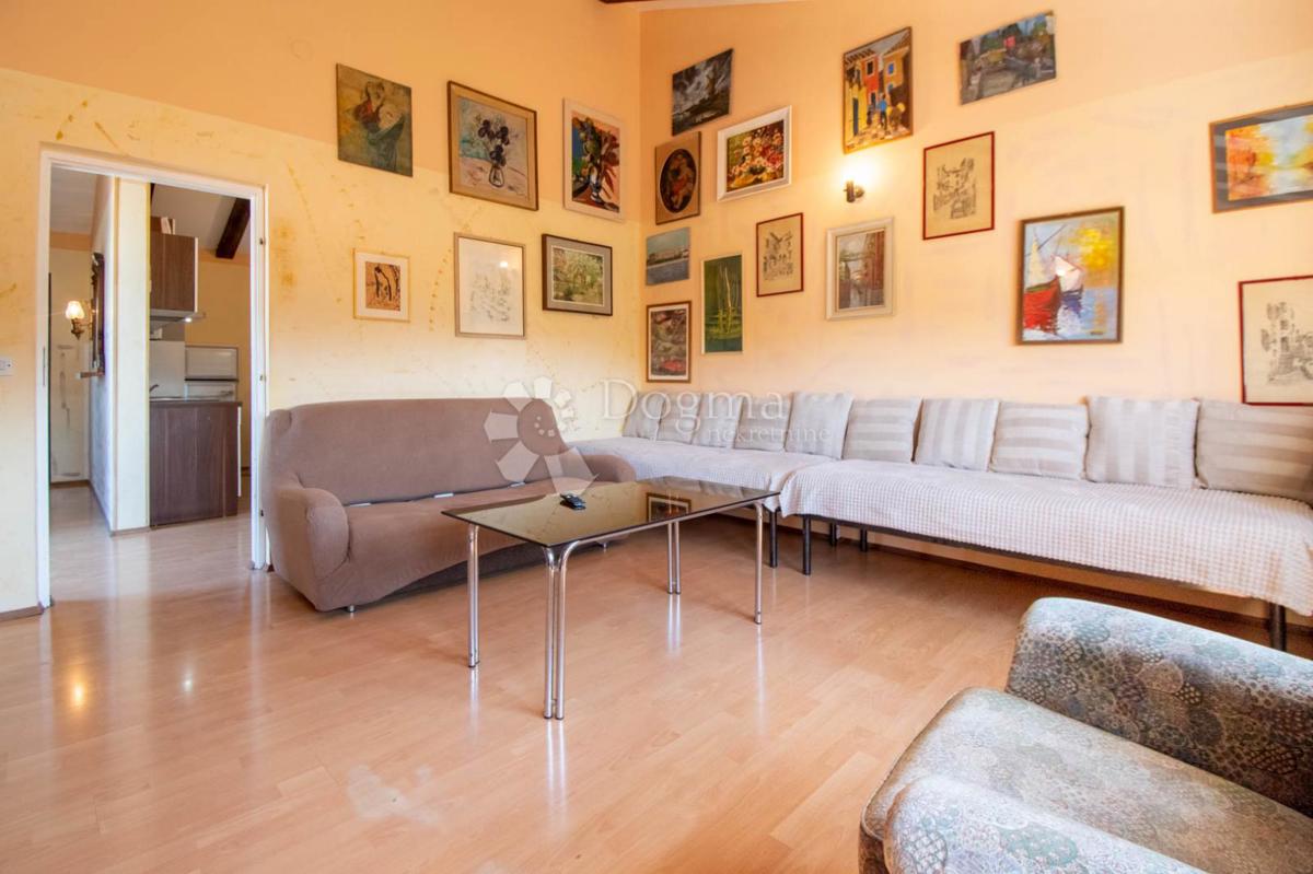 Stanovanje Valkane, Pula, 85m2