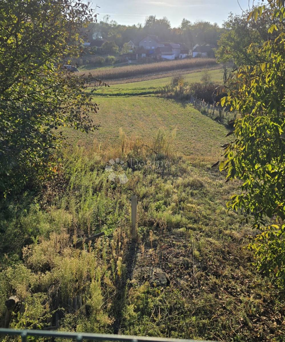 Hiša Opatovac, Lovas, 148m2