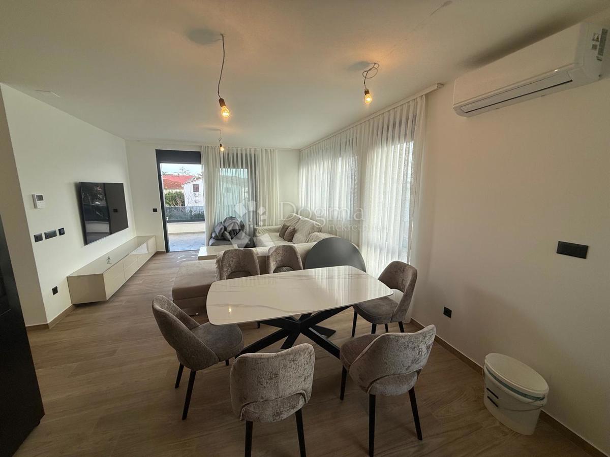 Apartma Petrčane, Zadar - Okolica, 180m2