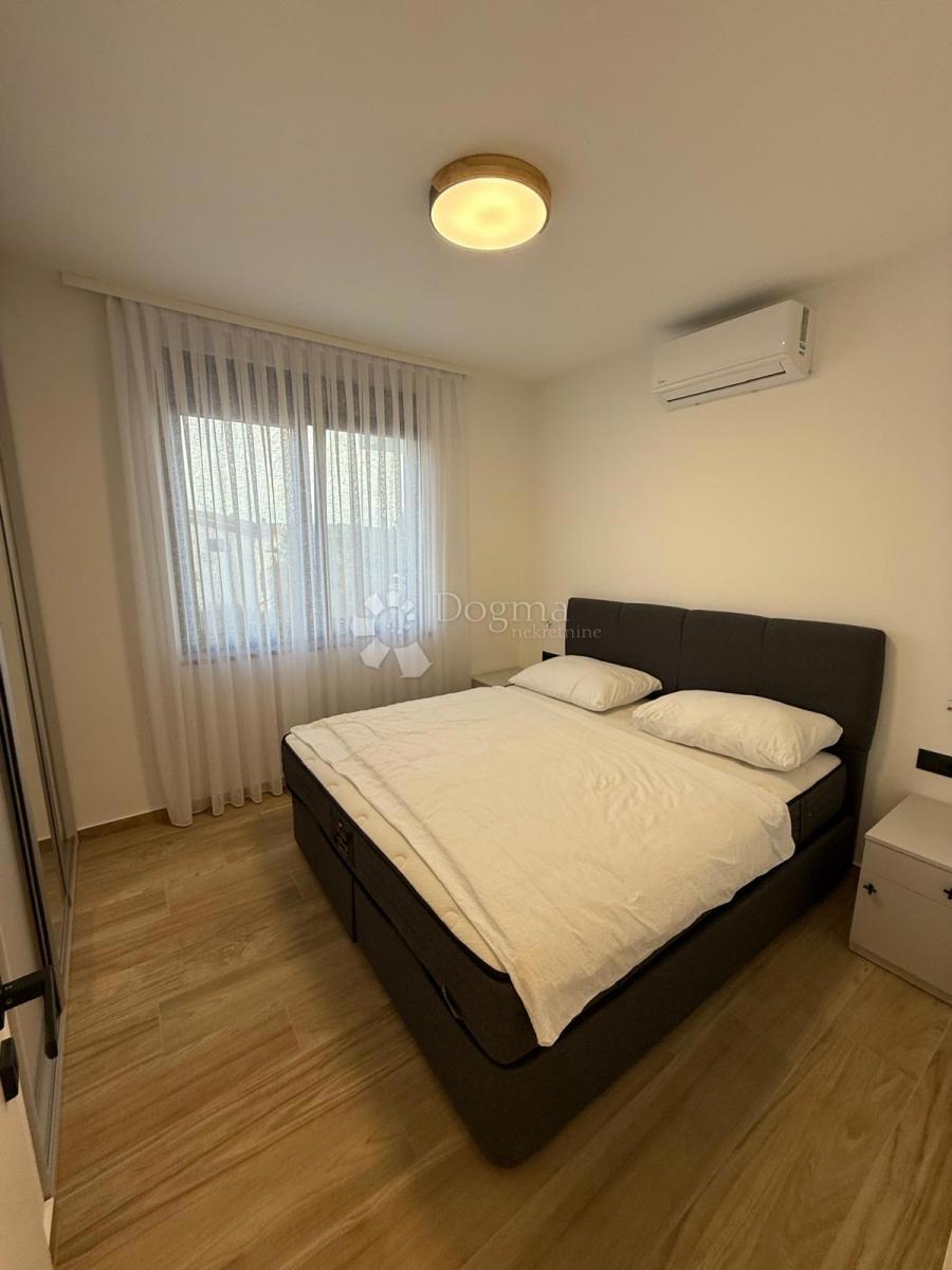 Apartma Petrčane, Zadar - Okolica, 180m2