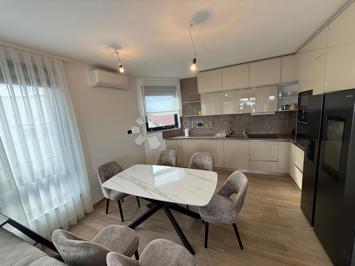 Apartma Petrčane, Zadar - Okolica, 180m2
