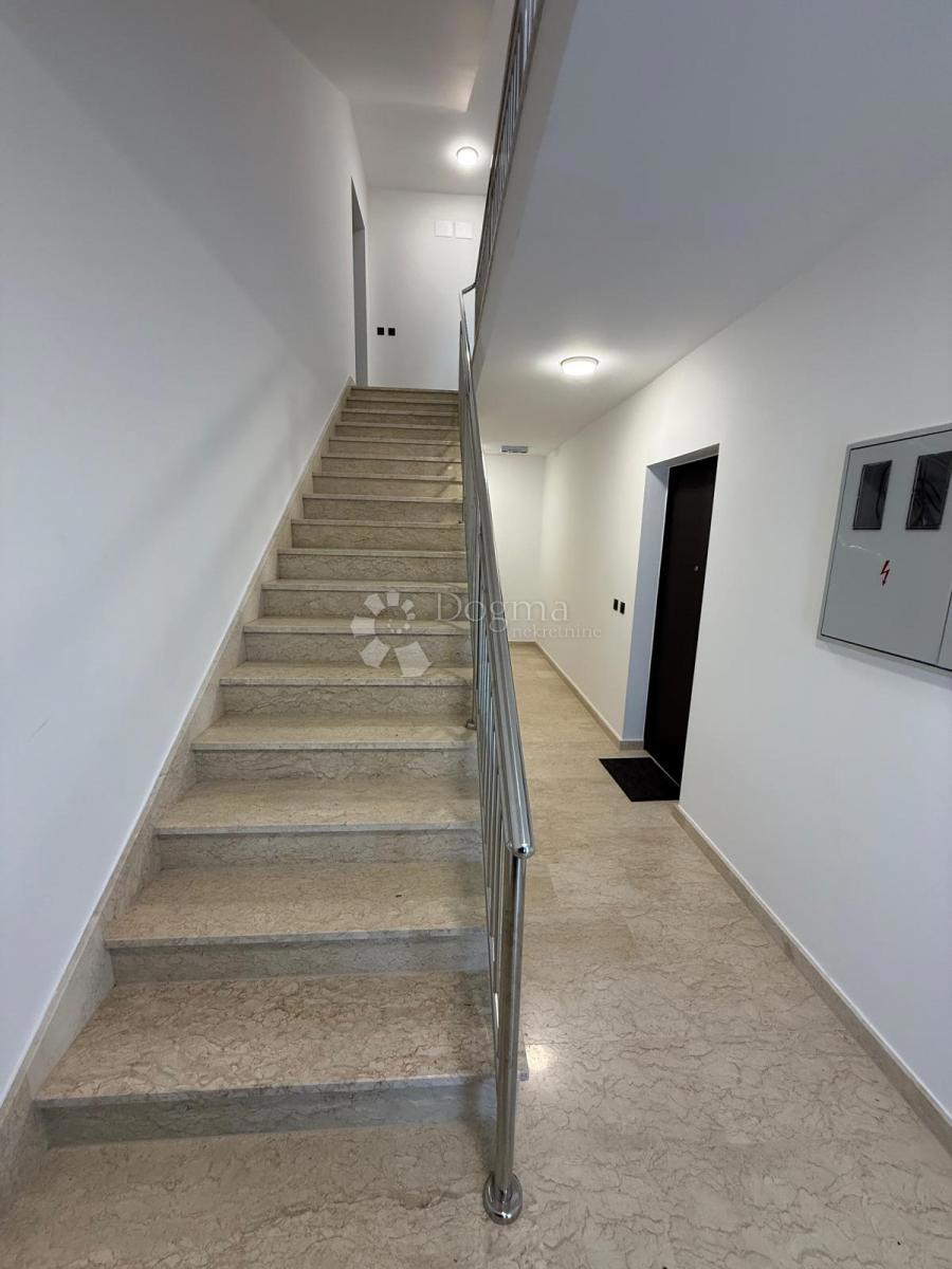 Apartma Petrčane, Zadar - Okolica, 180m2