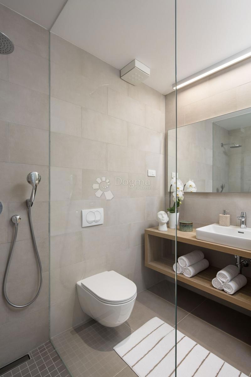 Hiša Novigrad, 255m2