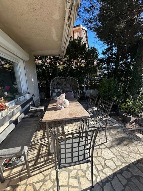 Stanovanje Kostrena, 75m2