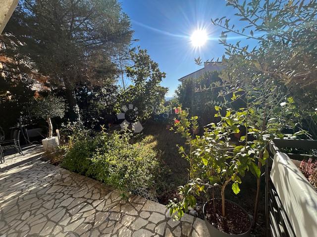 Stanovanje Kostrena, 75m2