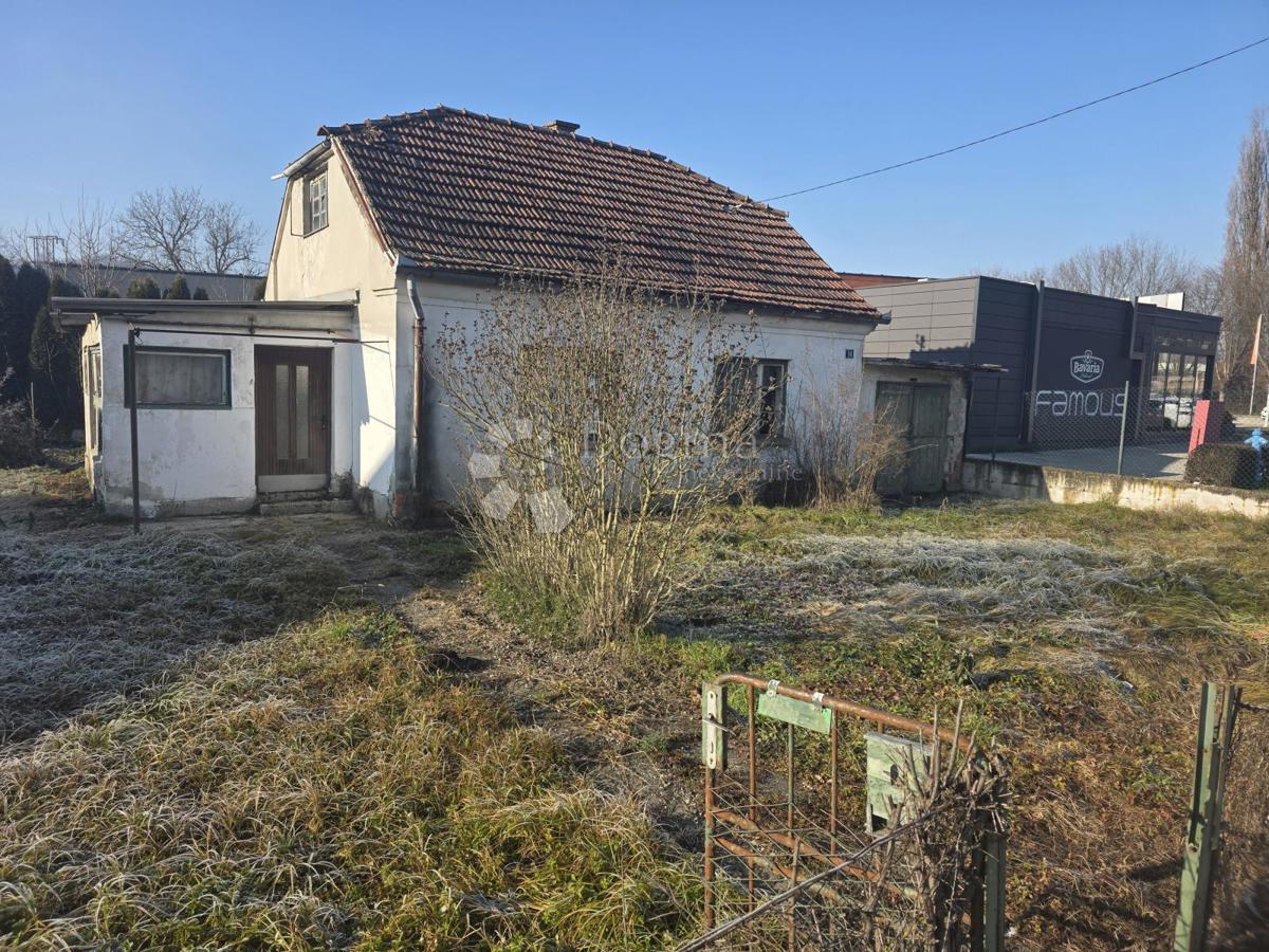 Zazidljivo zemljišče Sveti Križ Začretje, 823m2