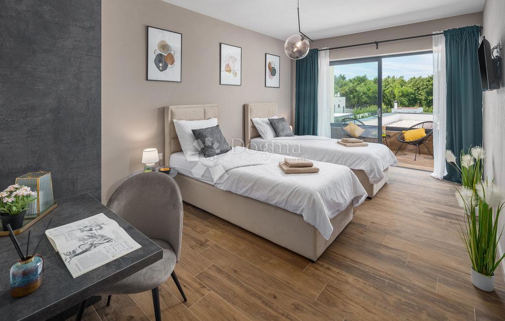 Hiša Svetvinčenat, 308m2