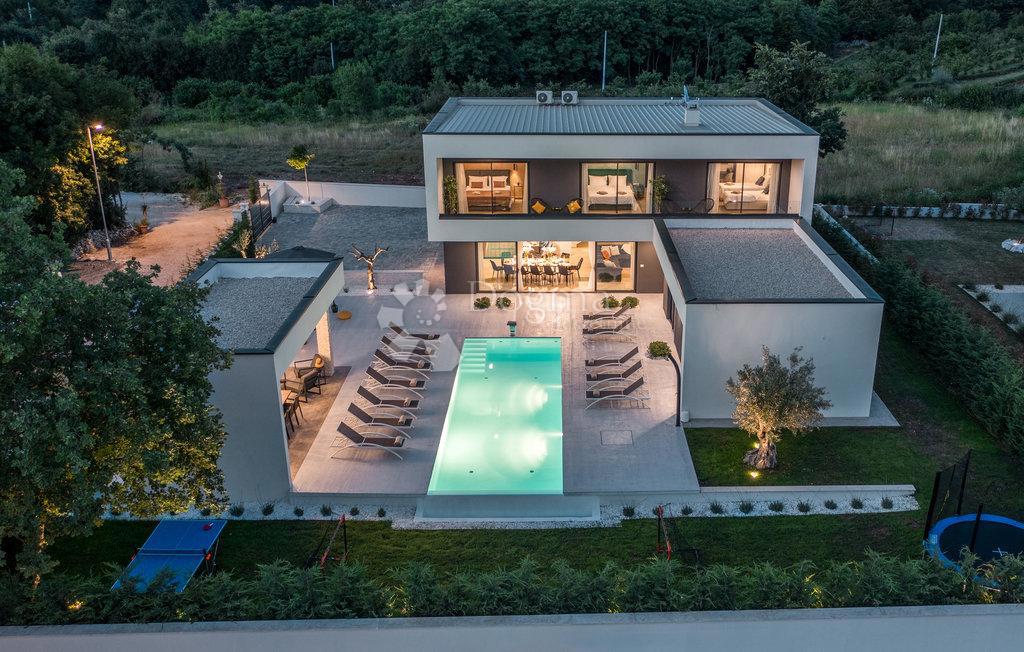 Hiša Svetvinčenat, 308m2