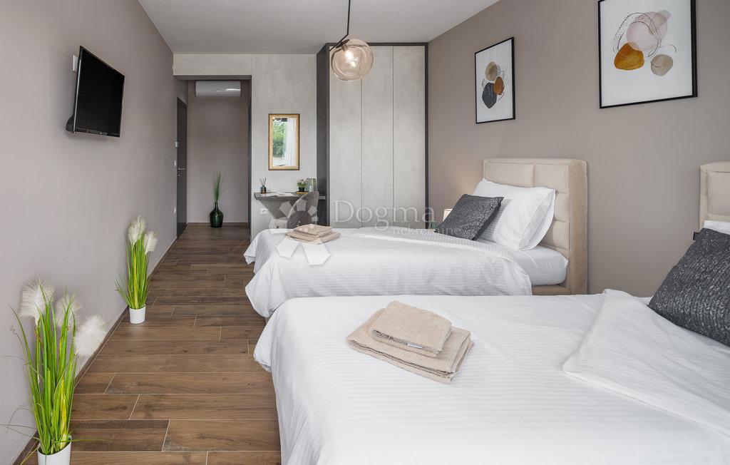 Hiša Svetvinčenat, 308m2