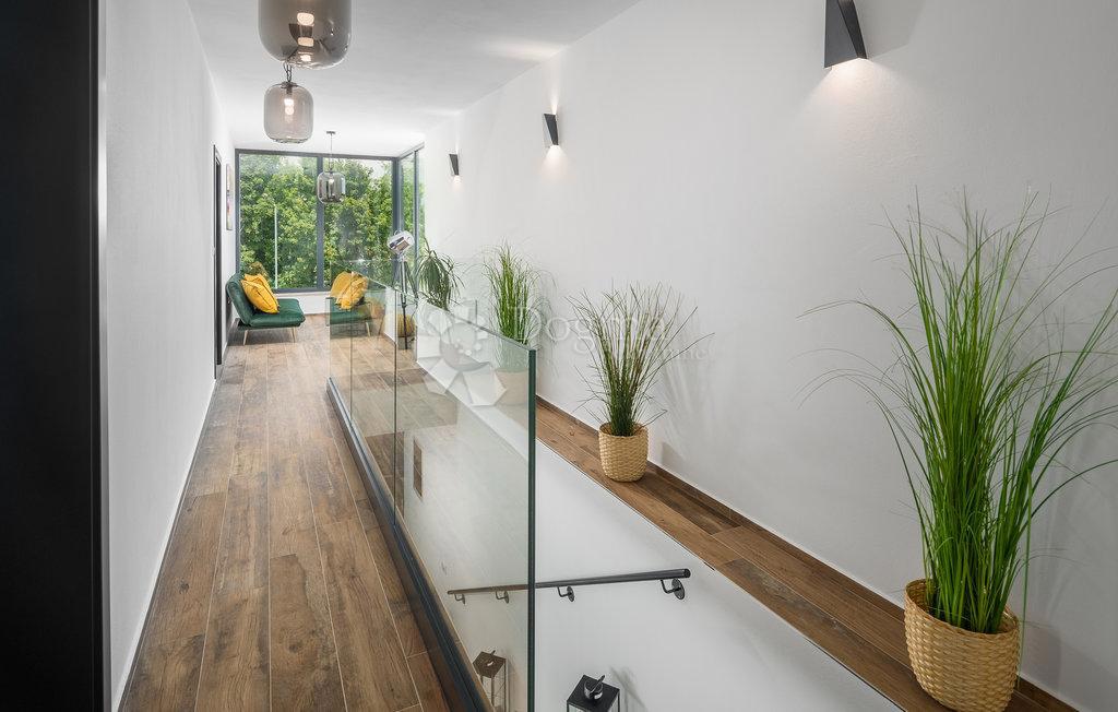 Hiša Svetvinčenat, 308m2