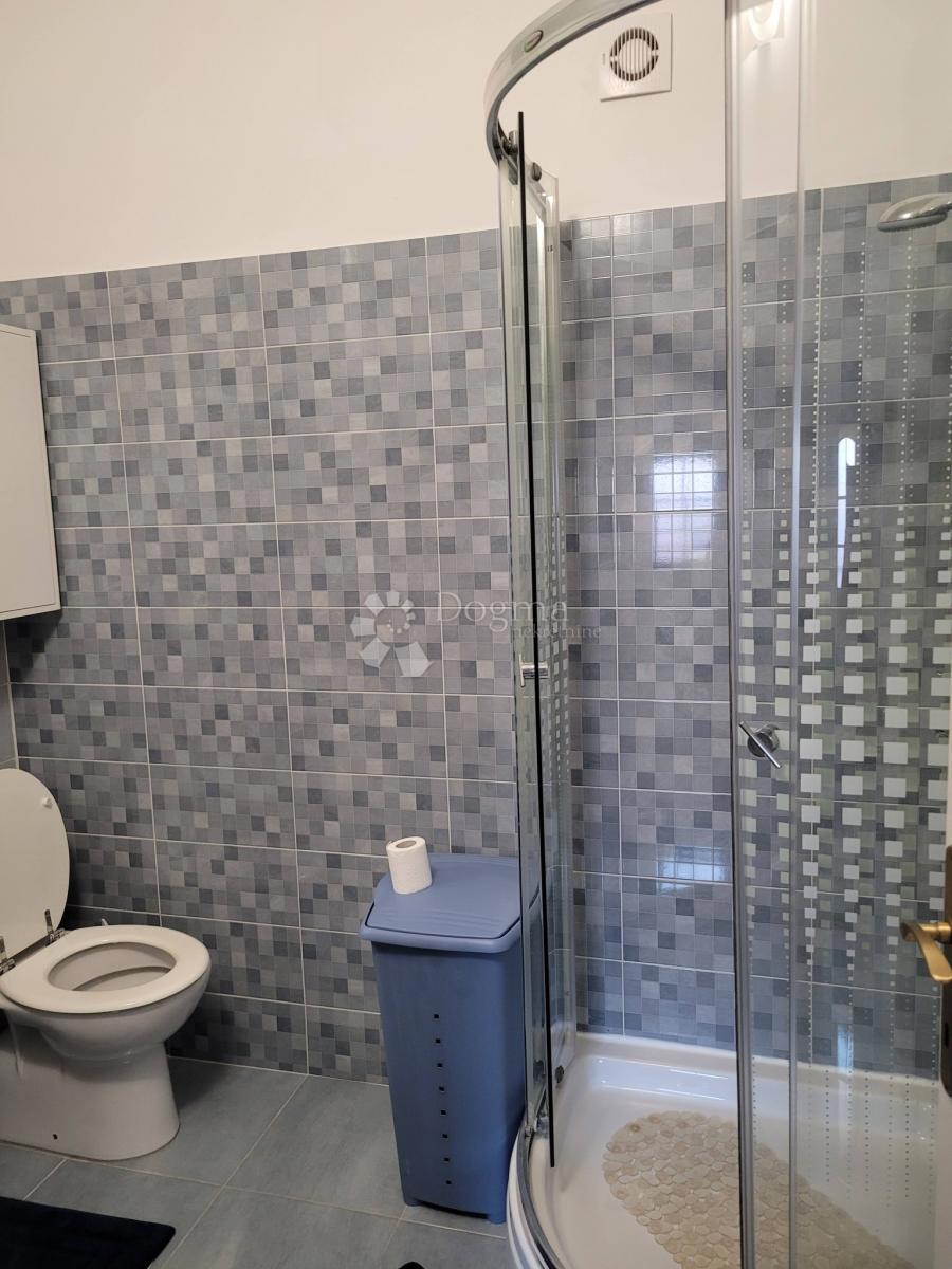 Hiša Brođanci, Bizovac, 179m2