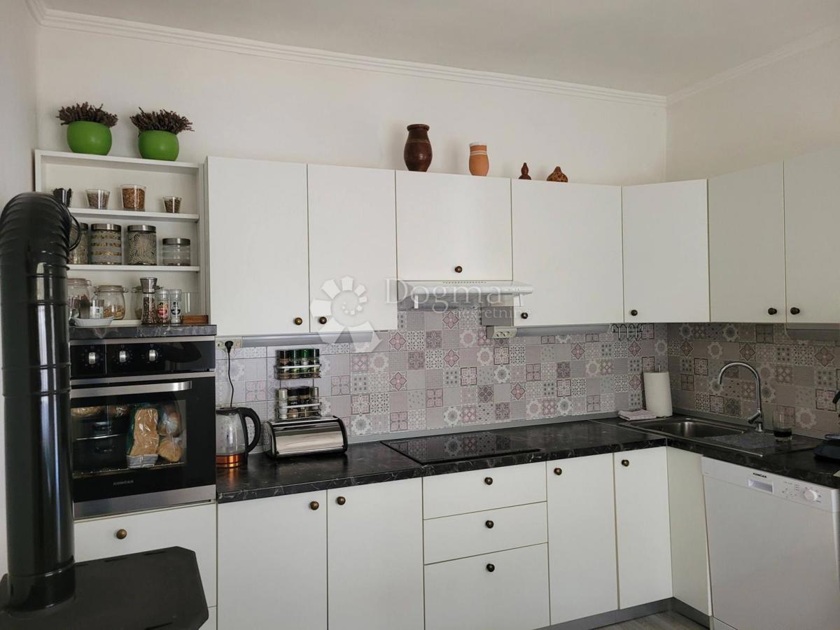 Hiša Brođanci, Bizovac, 179m2