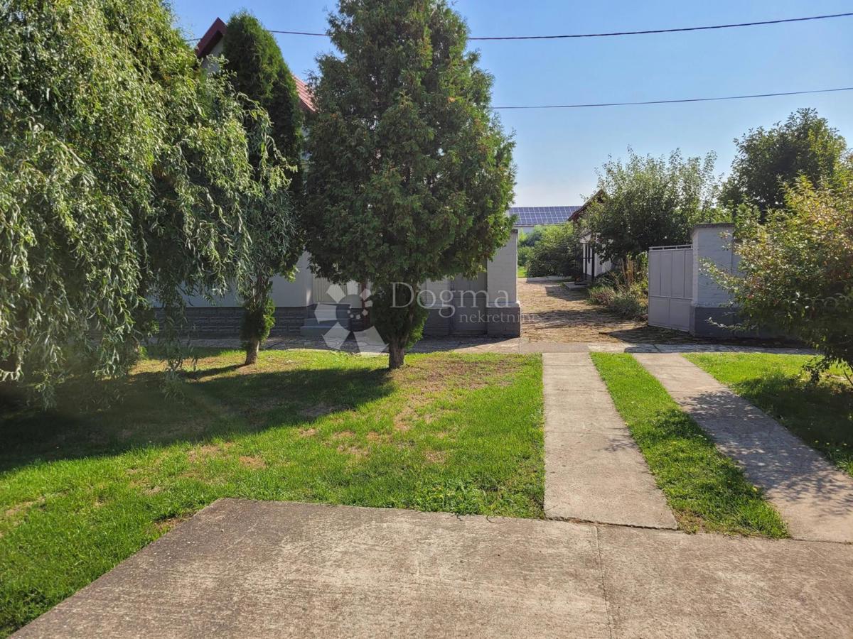 Hiša Brođanci, Bizovac, 179m2