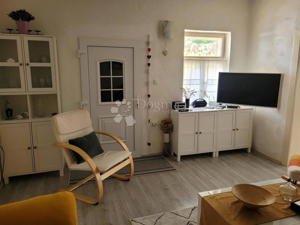 Hiša Brođanci, Bizovac, 179m2