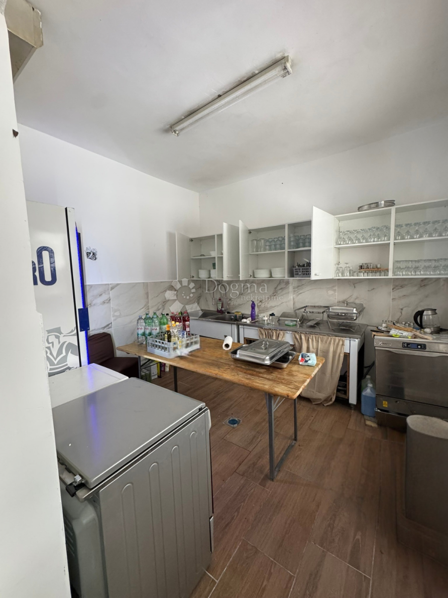 Hiša Nova Diklenica, Kapela, 266m2