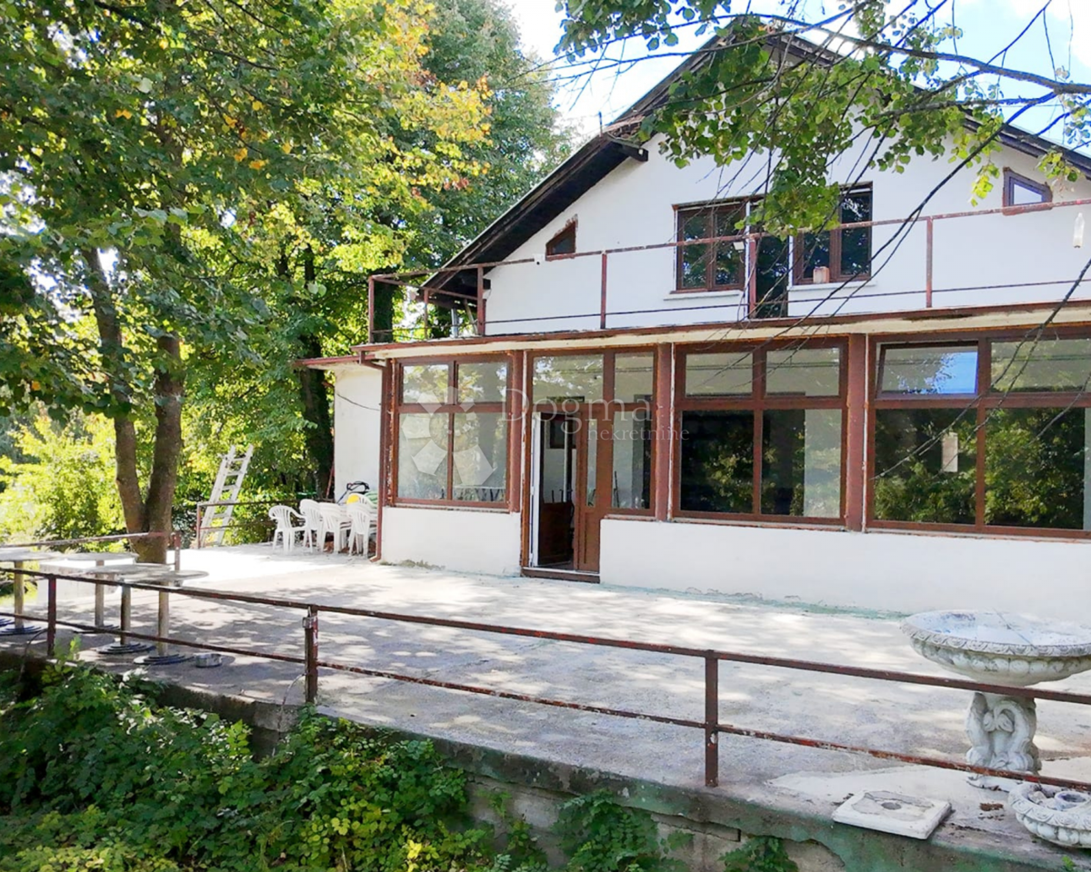 Hiša Nova Diklenica, Kapela, 266m2