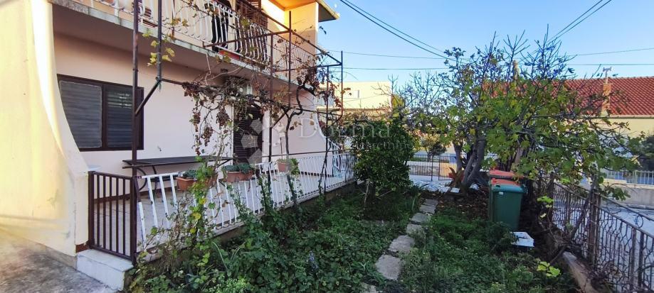 Hiša Tribunj, 185m2