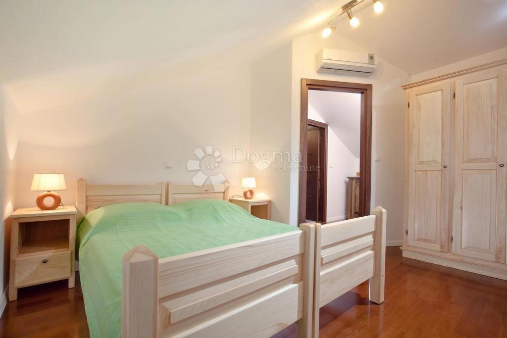 Hiša Bast, Baška Voda, 130m2