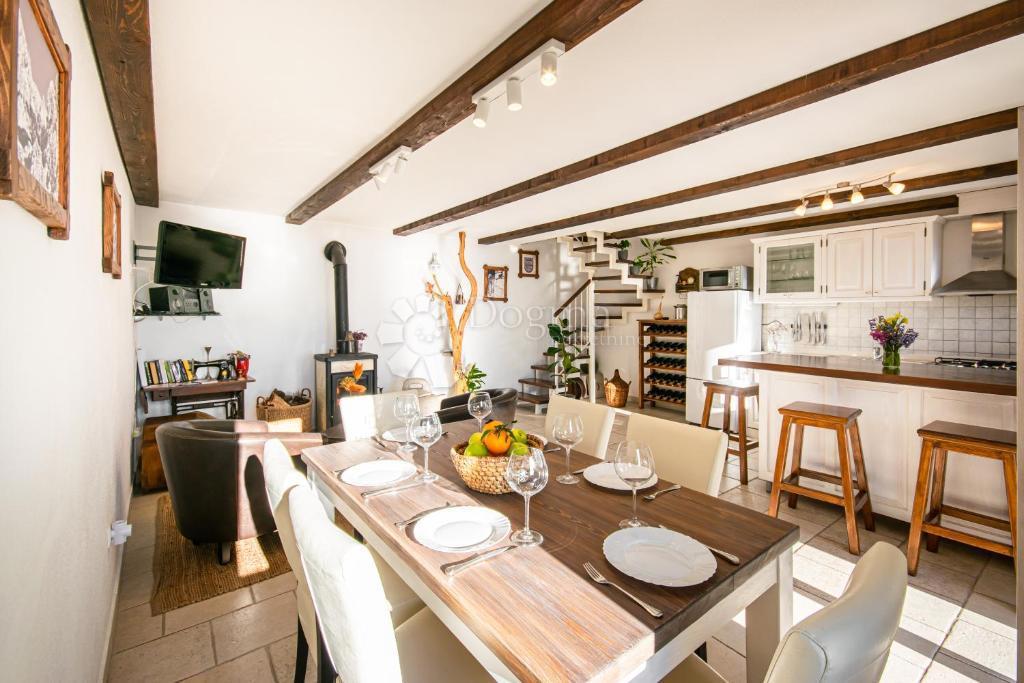 Hiša Bast, Baška Voda, 130m2