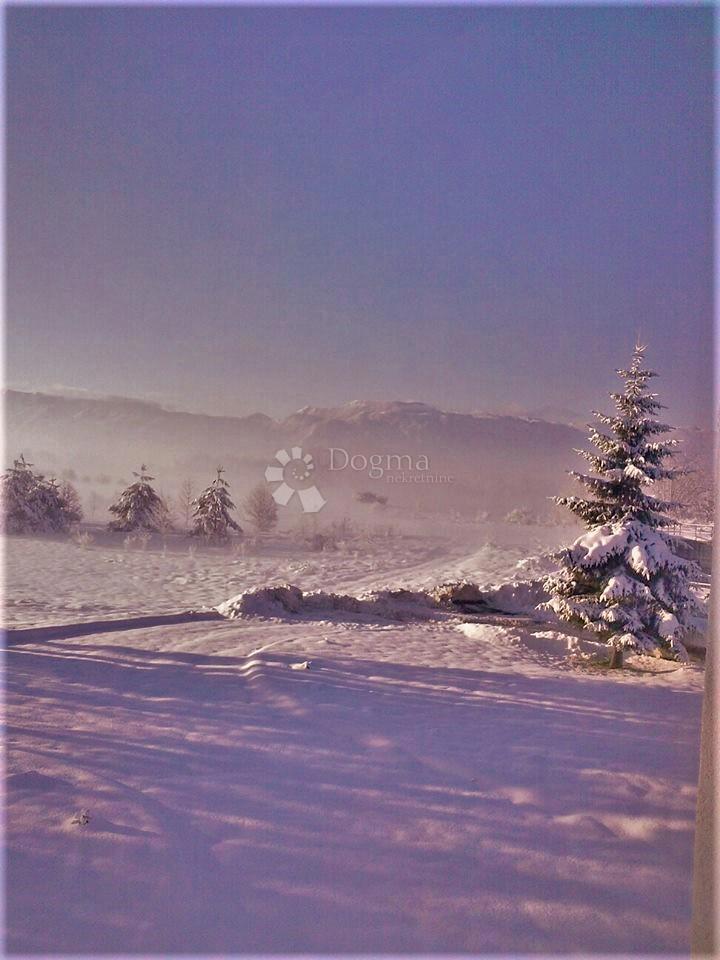 Kmetijsko zemljišče Kruge, Donji Lapac, 3.223m2