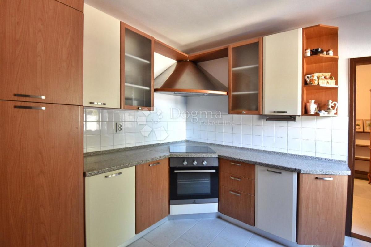 Stanovanje Sv. Polikarp / Sisplac, Pula, 157m2