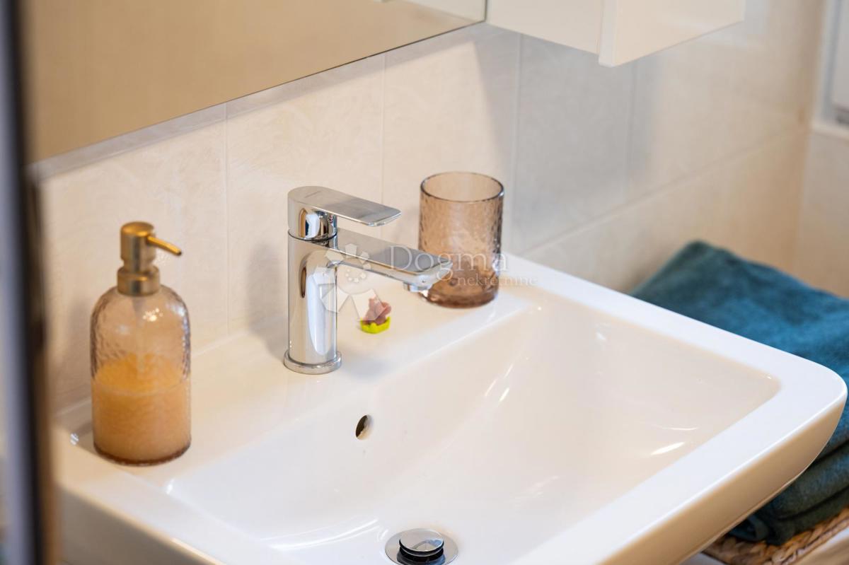 Stanovanje Sv. Polikarp / Sisplac, Pula, 157m2