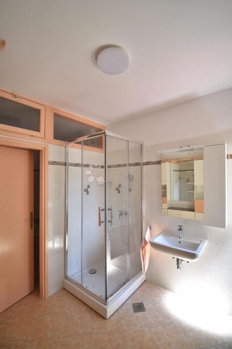 Stanovanje Sv. Polikarp / Sisplac, Pula, 157m2